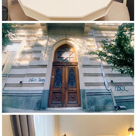 טביליסי Sofiko Apartment In A Legendary Building מראה חיצוני תמונה